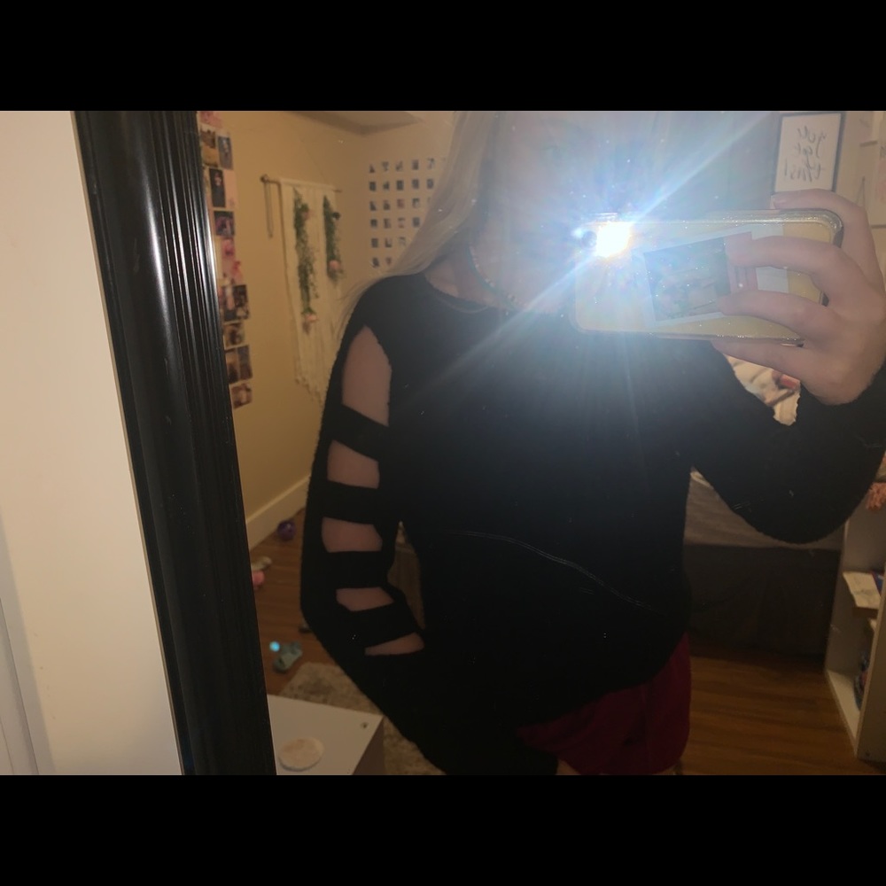 Trendy sweater